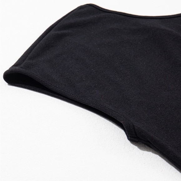 Black Pearls Embellished Twist Back Tee - Picture 13 of 13